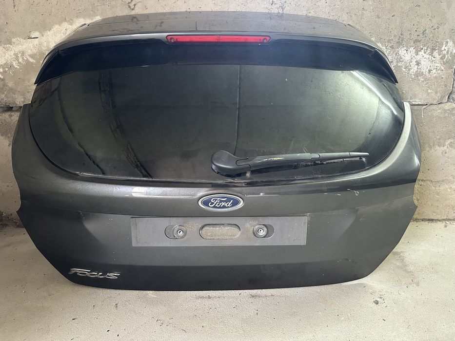 Крышка багажника ляда хэтчбэк Ford Focus MK3 рестайлинг