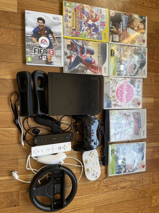 Pack : PS3 500gb + Nintendo Wii + comandos + jogos  originais