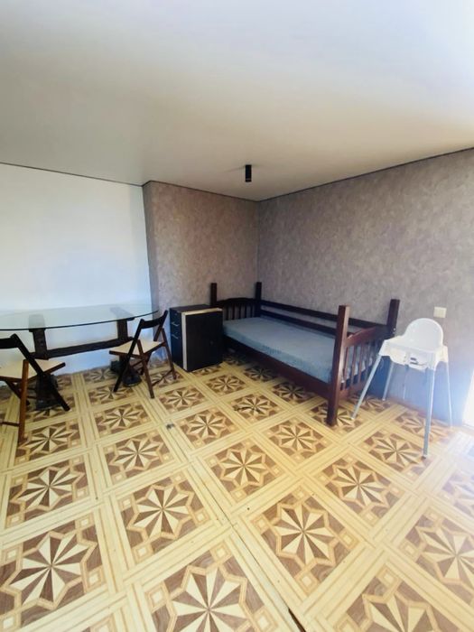 Торгуємось! частина будинку зі зручностями, є гараж