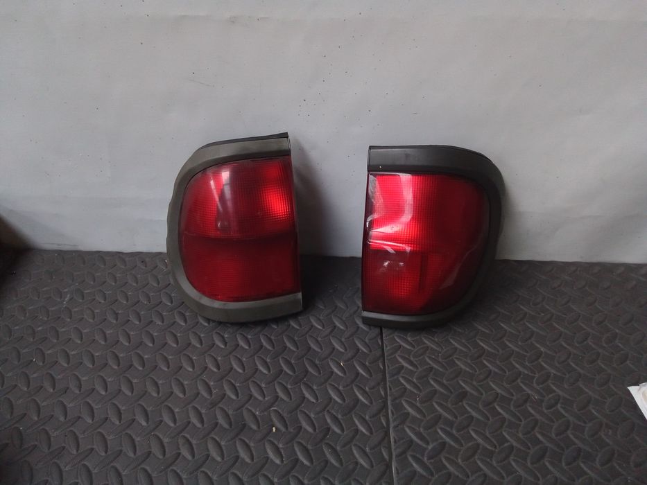 Farolins Nissan terreno 2