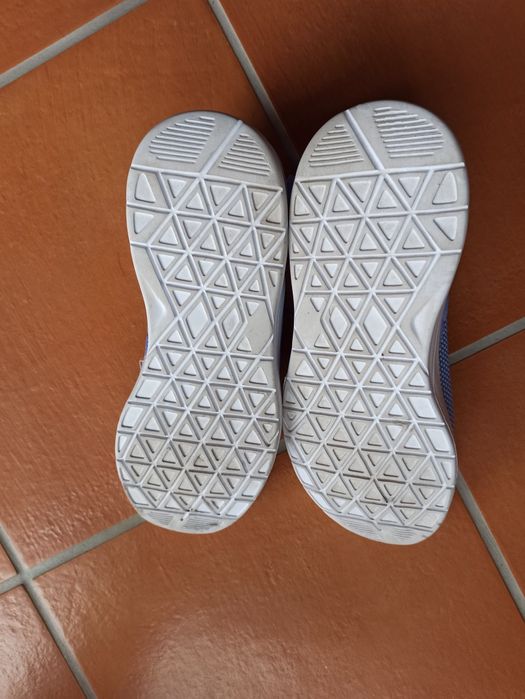 Sapatos desportivos azul celeste 41 como novos