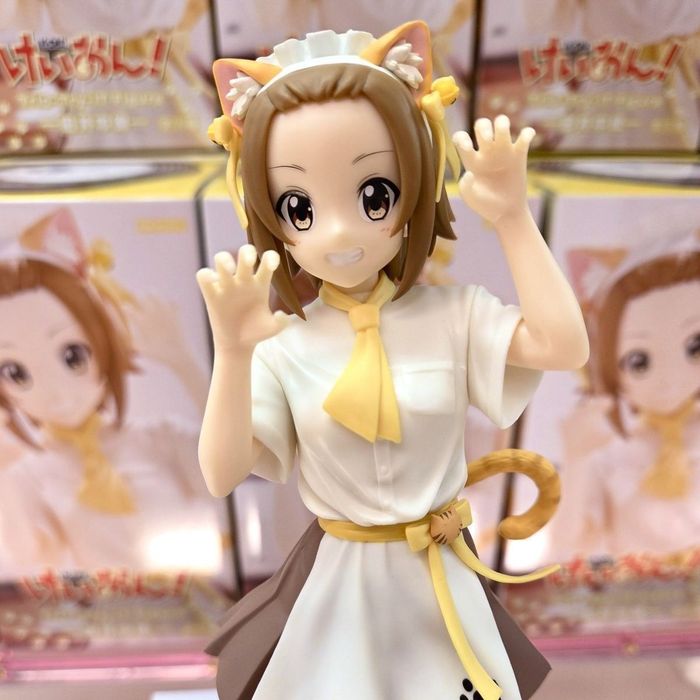 Оригінальна аніме фігурка FURYU