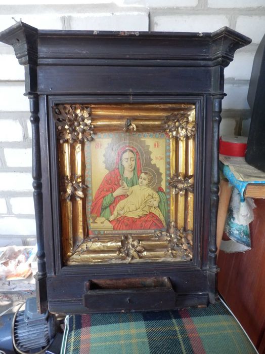 старинная икона Козельщанская БМ,в резном киоте под реставрацию