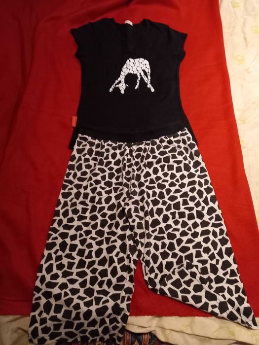 Pijama de raparigďa - preto e branco - M - Confenix