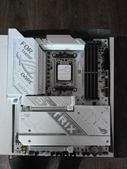 Материнская плата Asus ROG STRIX X870-A GAMING WIFI (sAM5, AMD X870)