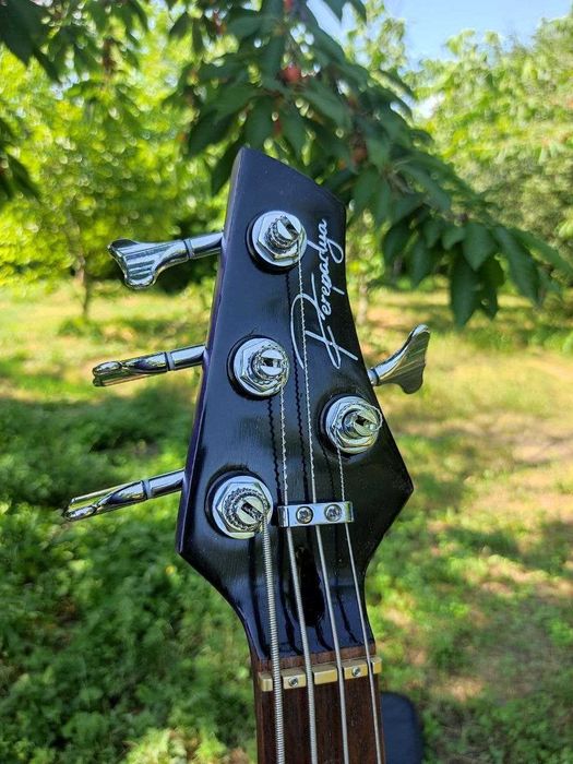 Perepadya guitars -Vertex(бас гітара)