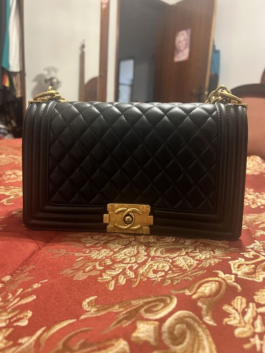 Chanel boy usada