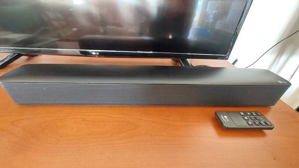 LG SQM1 Barra de Som/ Coluna de Som Bluetooth 40W 2.0 Dolby Digital