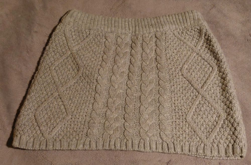 Spodnica mini sweterkowa