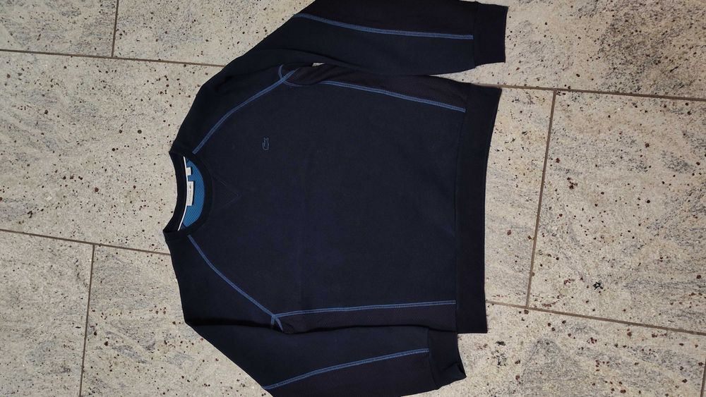 Bluza Lacoste rozmiar M granatowa mega wygodna, elastyczna i ciepła