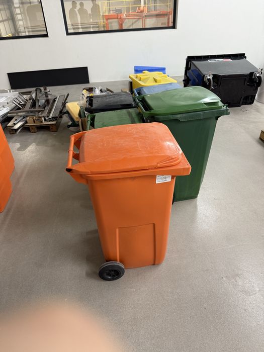 Contentores duas rodas MGB varios