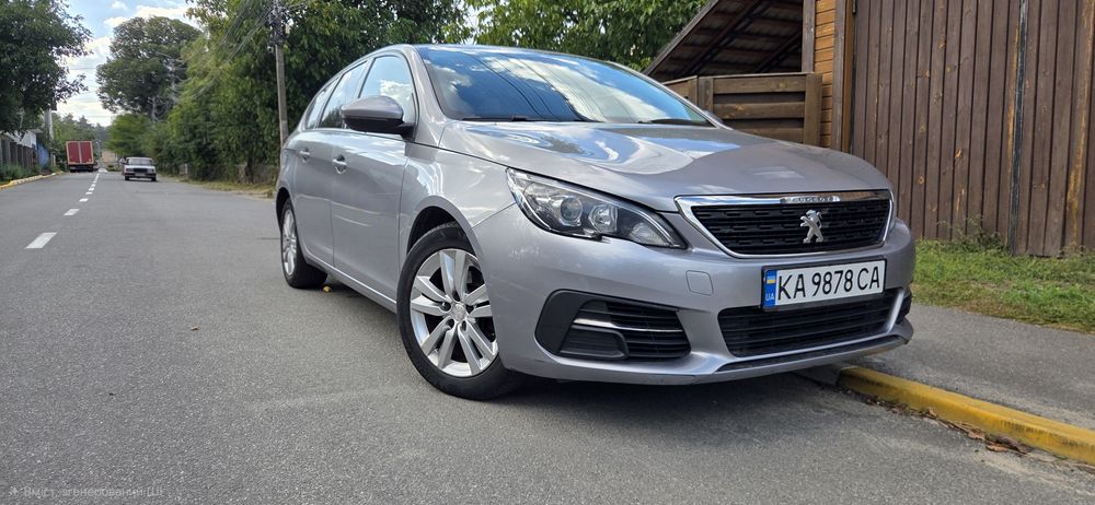 Peugeot 308sw 2018 року