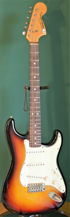 stratocaster FERNANDES FST65 made in japan 1981