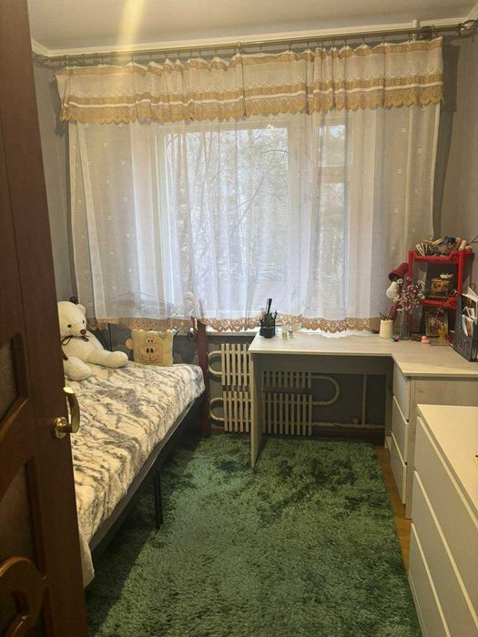 Продам 4-х кімнатну в Дніпровському кварталі