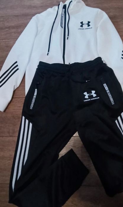 Bluza sportowa under armour biała L lampasy