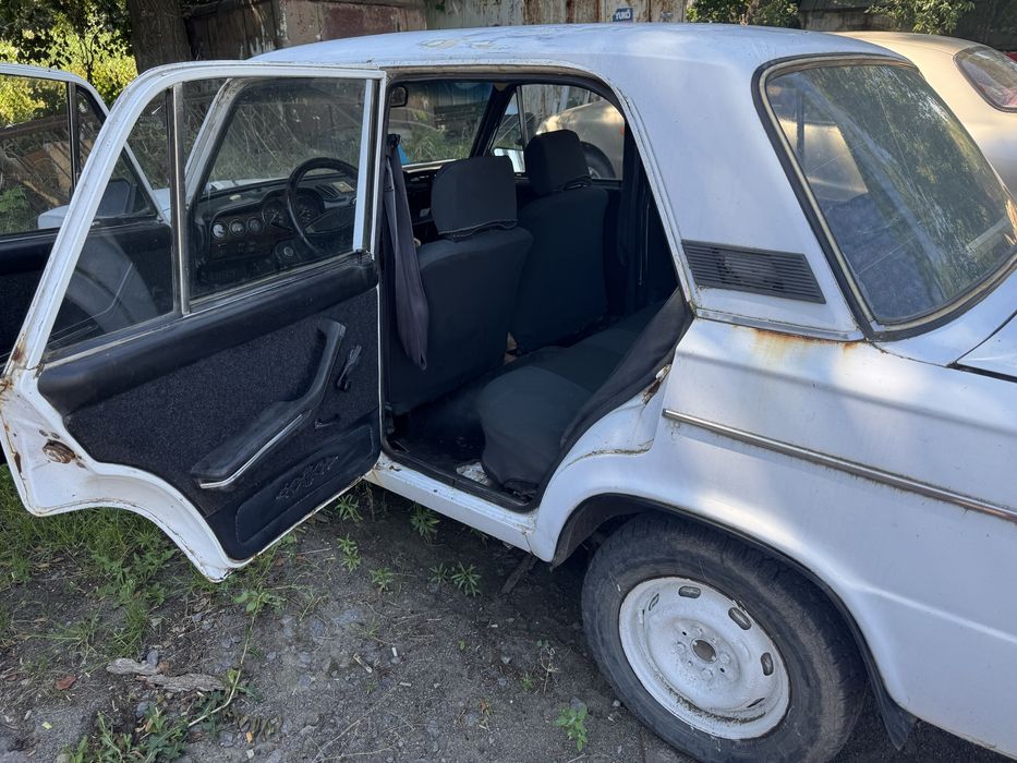 ВАЗ 2107 1990 року