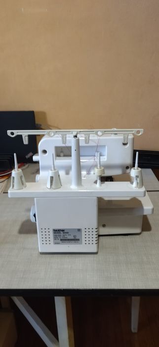 Оверлок побутовий  brother