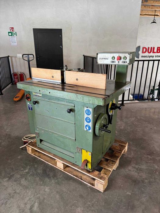 Frezarka dolnowrzecionowa JAROMA  wrzeciono uchylne pod kątem