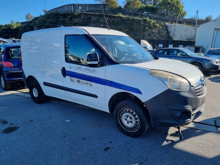 Opel Combo 1.3 CDTi de 2014 para peças