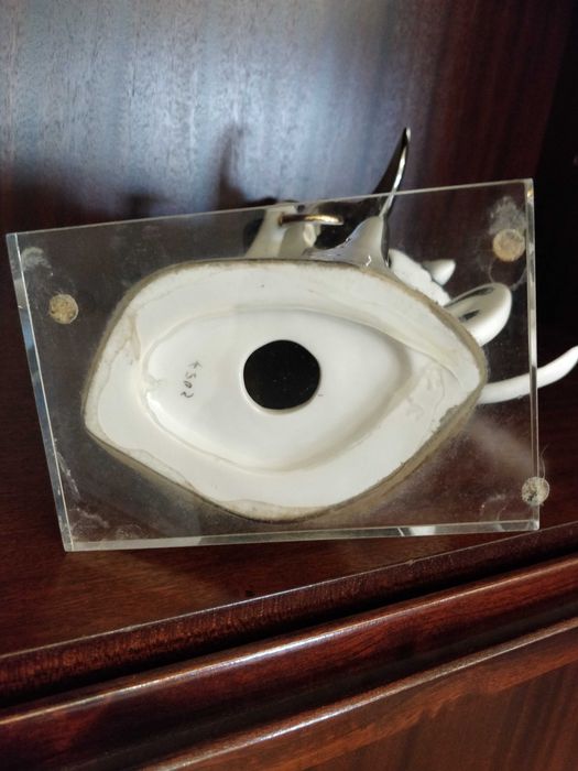 Escultura estatueta cerâmica