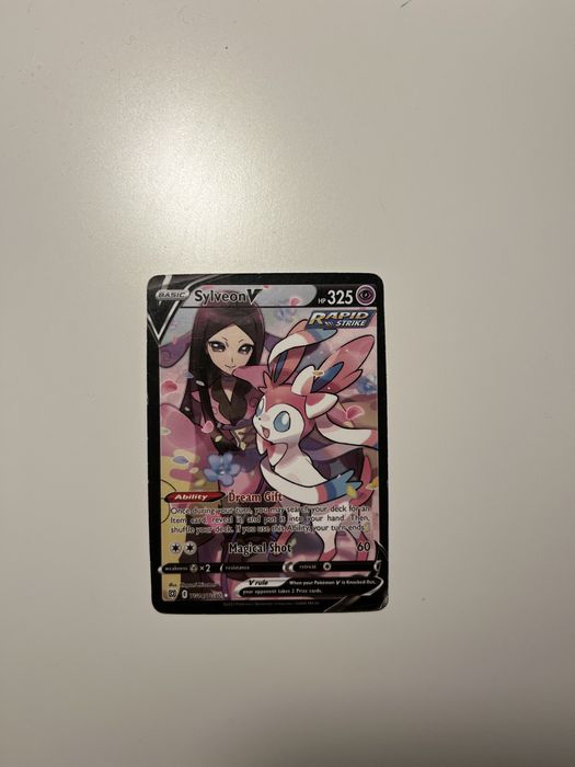 Karta Pokemon Sylveon V oryginał