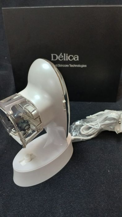 Домашній вакуумно-роликовий масажер 2-в-1 LIPO+EMS Dèlica ™ модель 07 

Це інноваційн