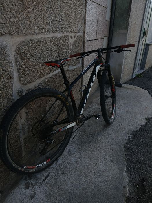 Bicicleta btt carbono