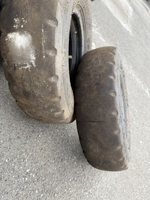 Шини  для навантажувача 5.00-8NHS