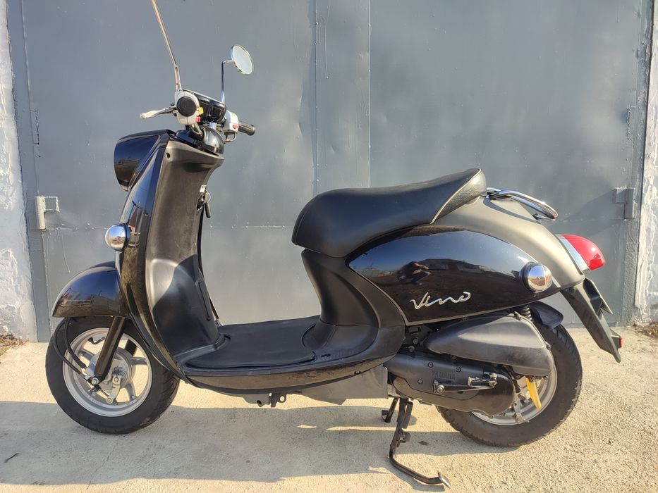 Продам скутер с документами Yamaha Vino 4 такт.карбюратор.