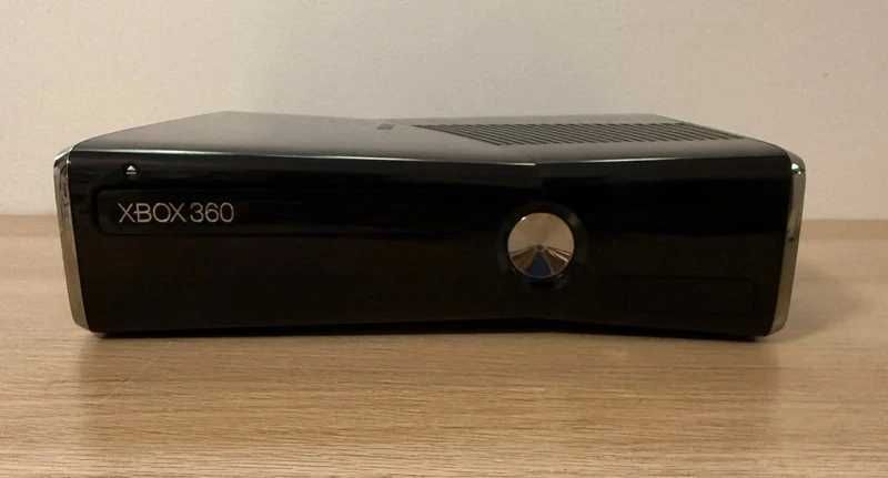 Xbox 360 250GB Preta Special Edition