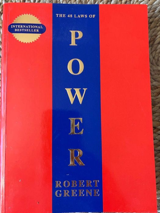 Книга *The 48 Laws of POWER* Robert Green
