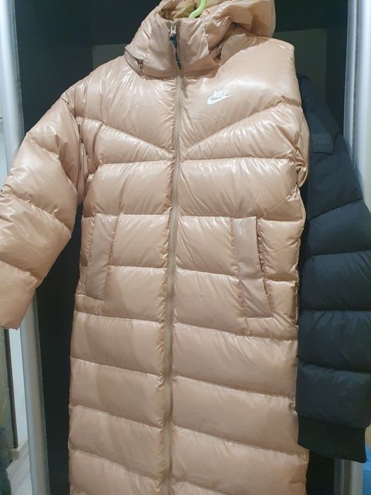 Жіновий пуховик Nike,жіноче пухове пальто Nike,женский зимний пуховик