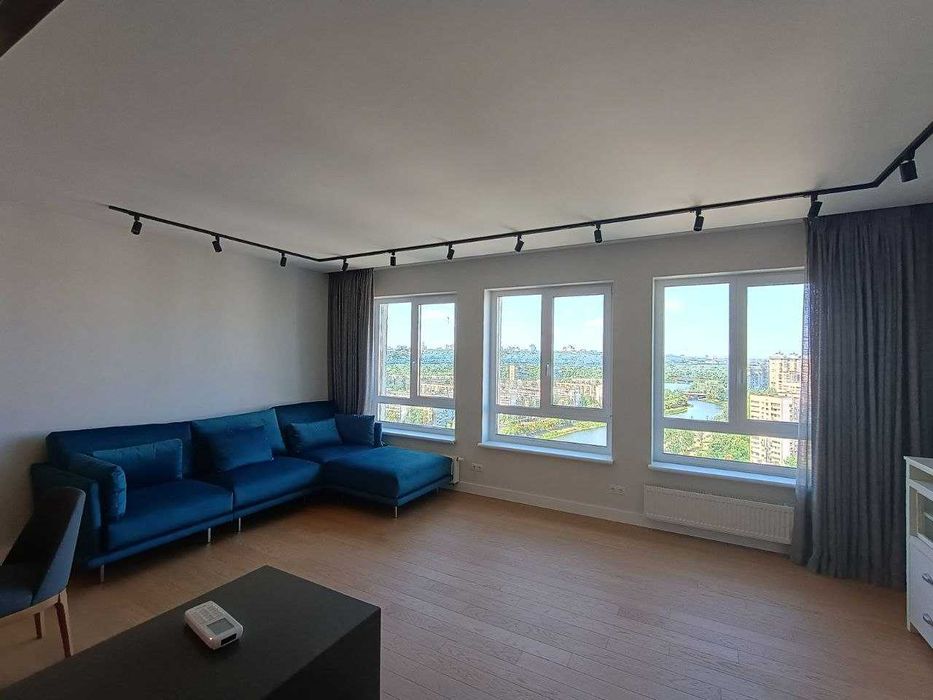 3 кімнатна Туманяна 15а Русанівка метро Лівобережна VIP ремонт 143мкв