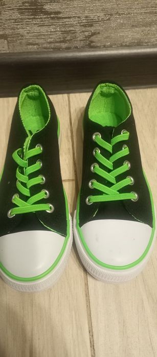 Продам дитячі кеди 31 розміру.