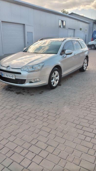 Продам в гарному стані авто