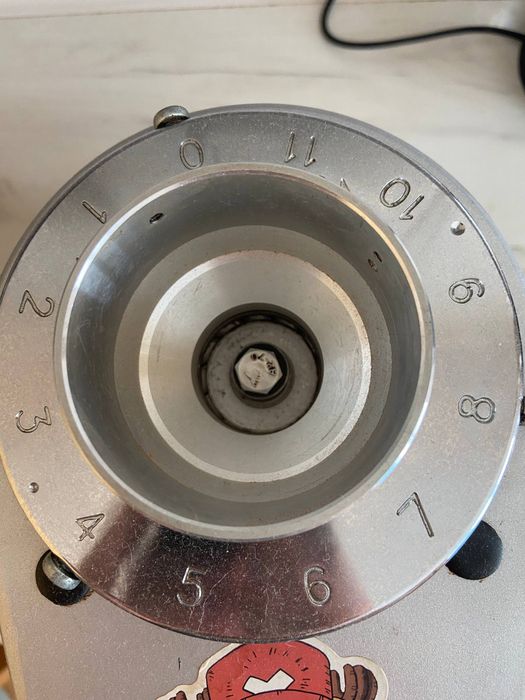 Продам кавомолку Fiorenzato F64E