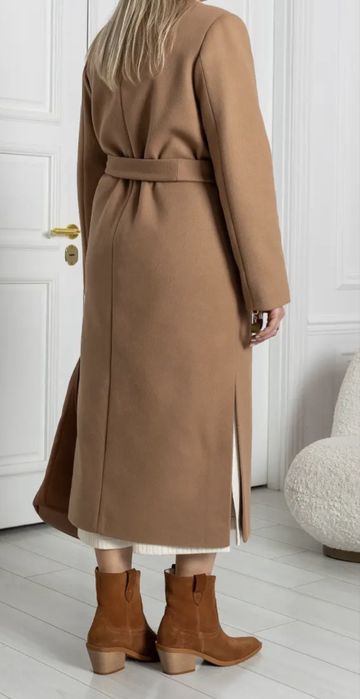 Пальто коричневе , кашемірове , стан нового , розмір s