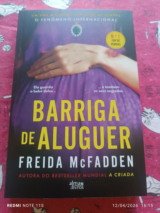Vendo livro novo a Barriga de Aluguer da FREIDA McFADDEN