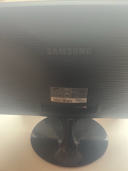 Монитор Samsung 22”
