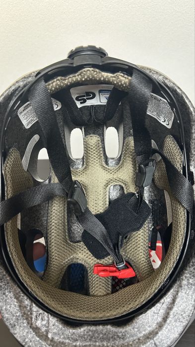 Capacete Criança Bicicleta ABUS