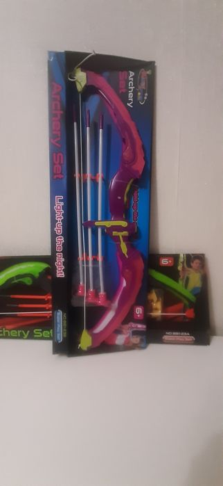 Лук, що світиться, і стріли" (881-23A)