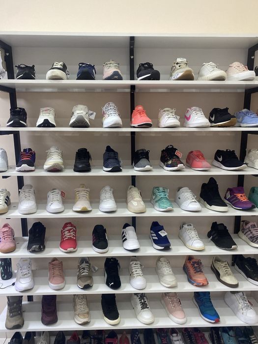 Великий вибір взуття