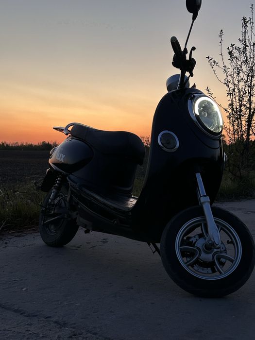 електроскутер maxxter lux 800W