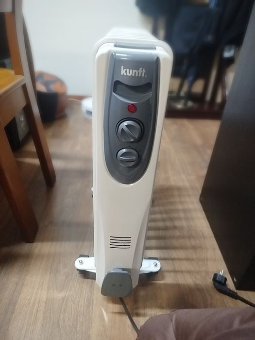 Vendo aquecedor a óleo 50€