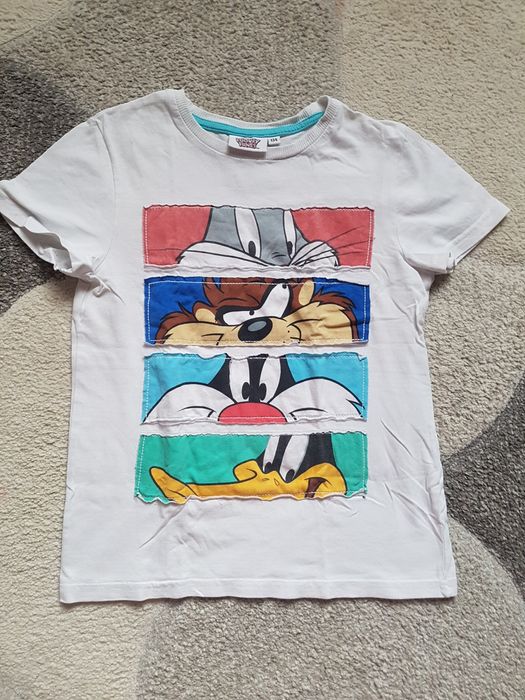Fajna koszulka t-shirt z bohaterami Looney Tunes 134-140