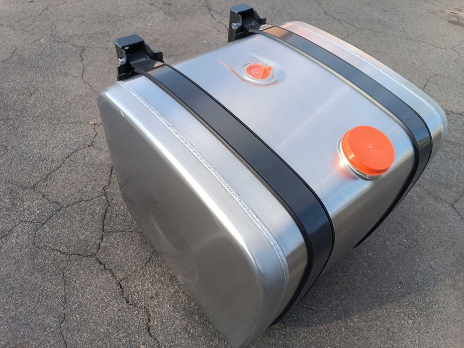 Алюмінієвий паливний бак Man/Daf/Iveco Ман/Даф/Івеко 250л 620х670х700