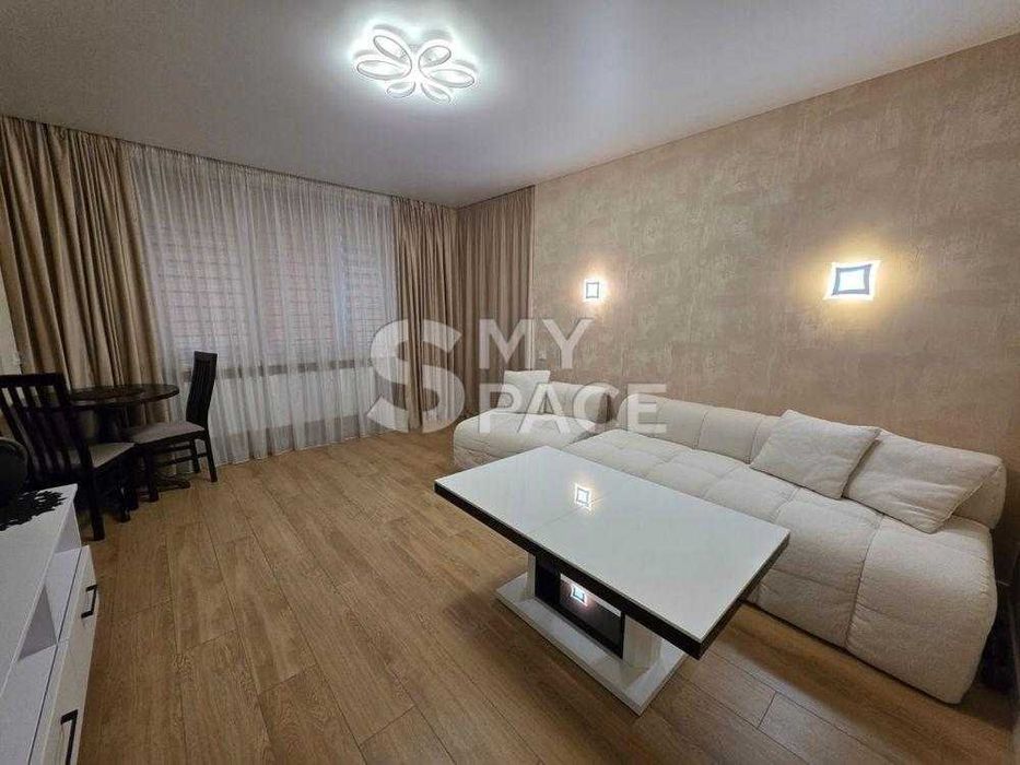 Центр Києва біля Ботсаду та Hilton б-р Шевченка 2к після капремонту - View 5