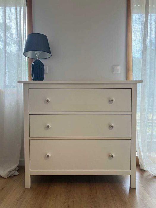 Cómoda IKEA Hemnes branca em óptimo estado