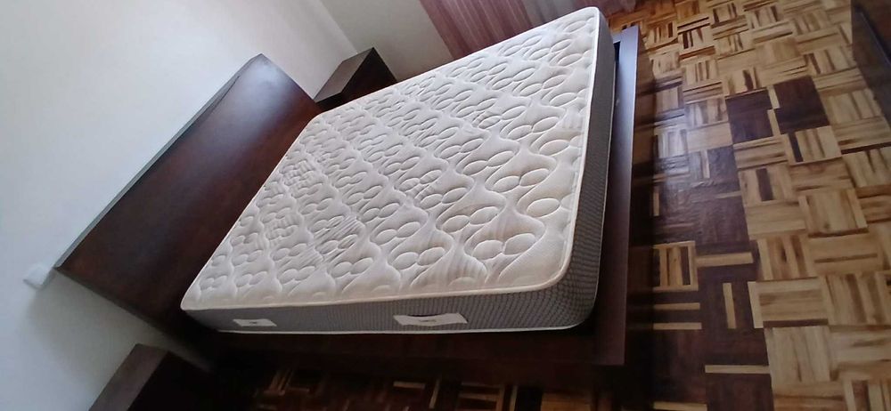 Vendo quarto completo com colchão