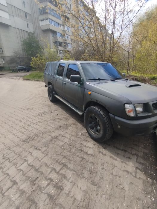 Nissan Navara 2.5